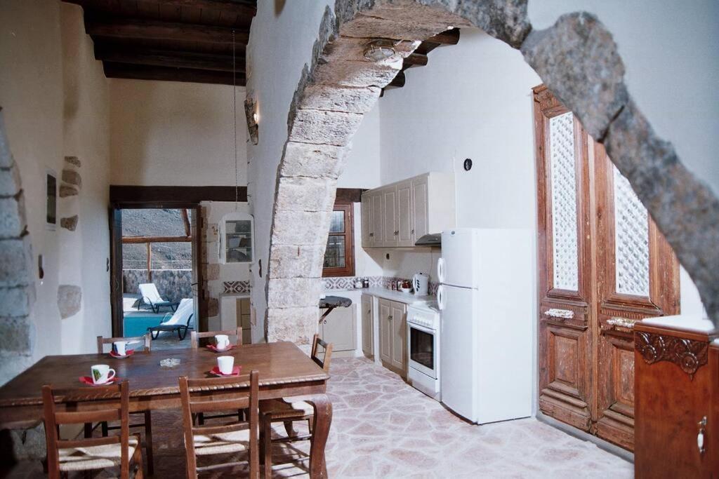 Traditional Villa With Pool In Sfakia Imbros Zewnętrze zdjęcie